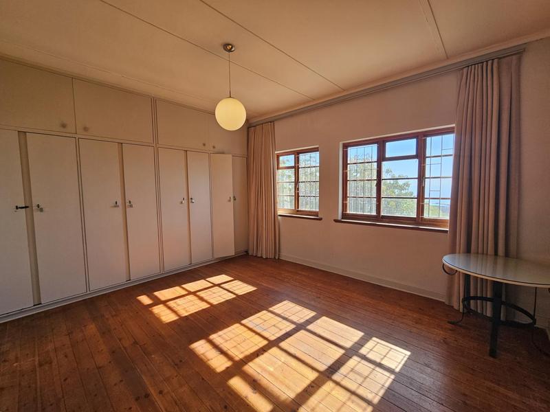 6 Bedroom Property for Sale in Da Gama Bay Western Cape